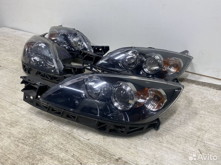 Фара Mazda 3 BK хэтчбек