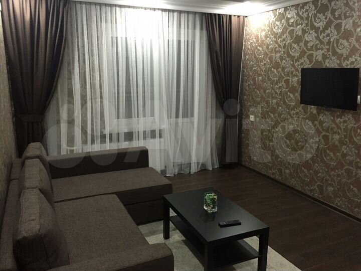 2-к. квартира, 57 м², 3/9 эт.