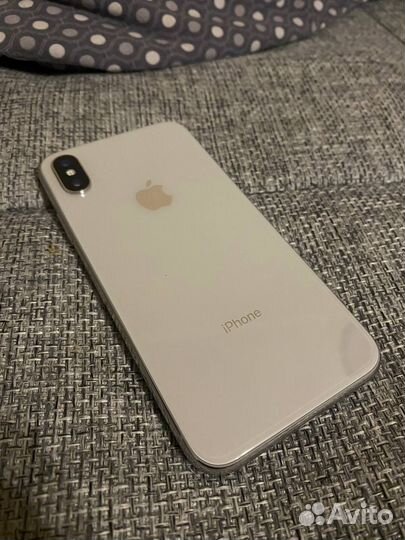 iPhone x 64