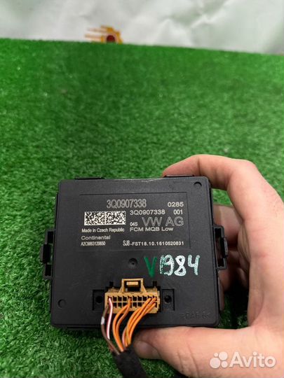 Блок управления крышкой багажника задний