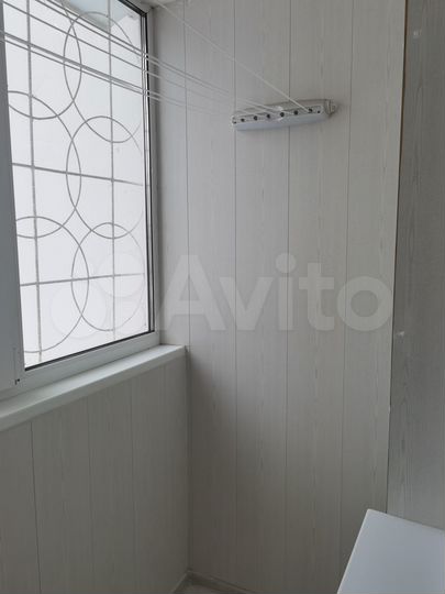 2-к. квартира, 54 м², 1/10 эт.