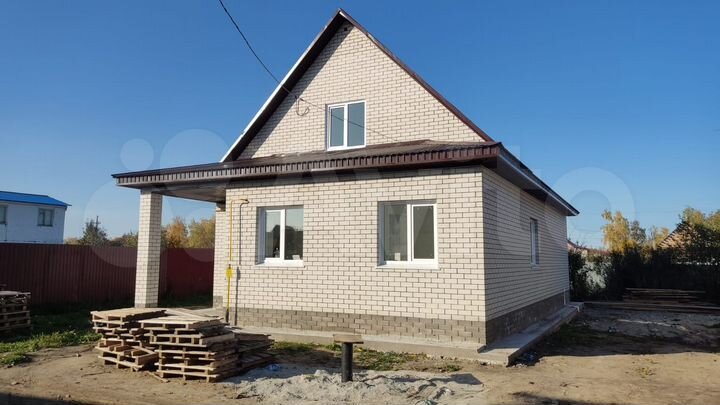 Дом 100 м² на участке 5 сот.