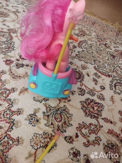 My Little Pony Пинки Пай на мопеде