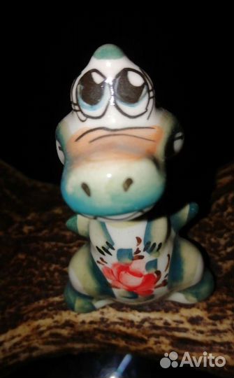 Статуэтка Крокодил Девушка в кокошнике