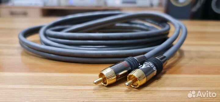 Acoustic Research Pro Series RCA 2 по 1.8 м