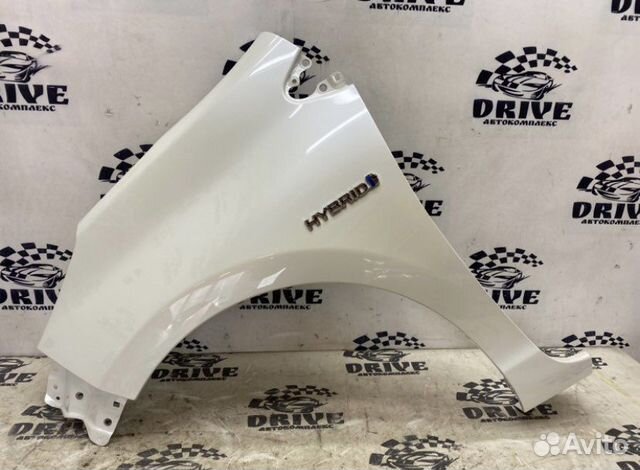 Крыло переднее левое toyota aqua