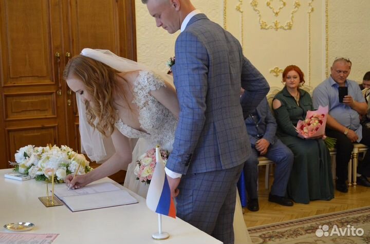 Свадебное платье