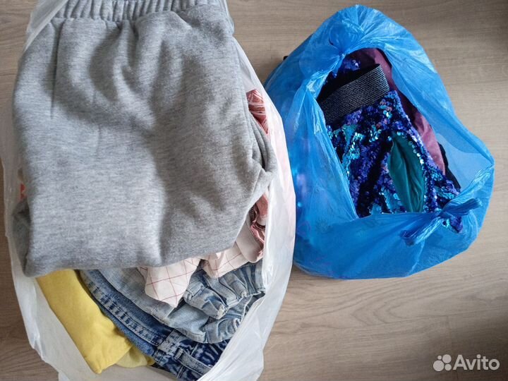Отдам вещи для девочки