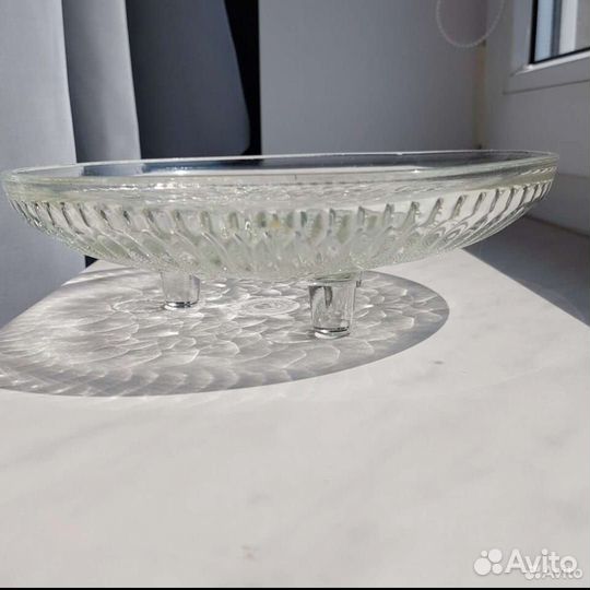 Конфетница / фруктовница на 3х ножках