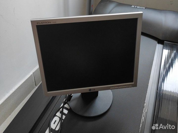 Монитор lg flatron l1550s