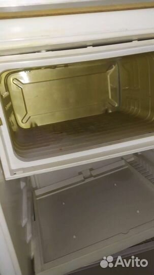 Холодильник бу маленький с запчастю