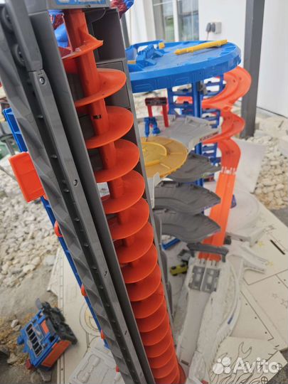 Парковка гараж хот вилс горилла