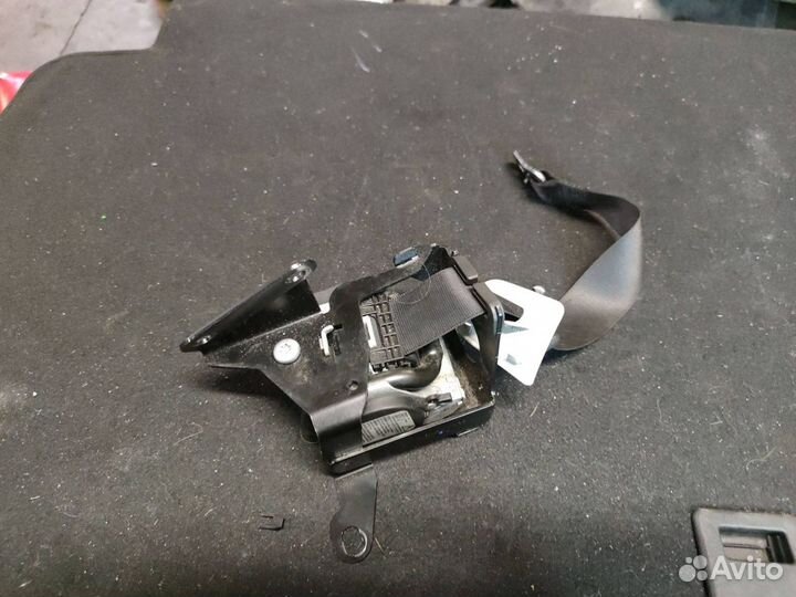 Ремень безопасности Mercedes-Benz CLS-Класс C219