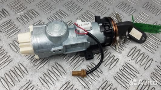 Замок зажигания nissan patrol Y61 GR (3DN11J101)