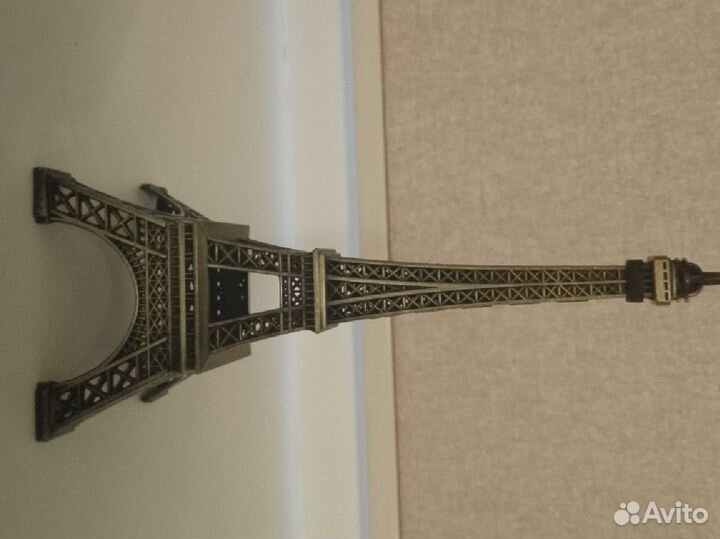 Эйфелева башня