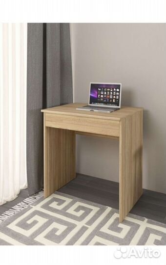 Компьютерный стол/Туалетный столик