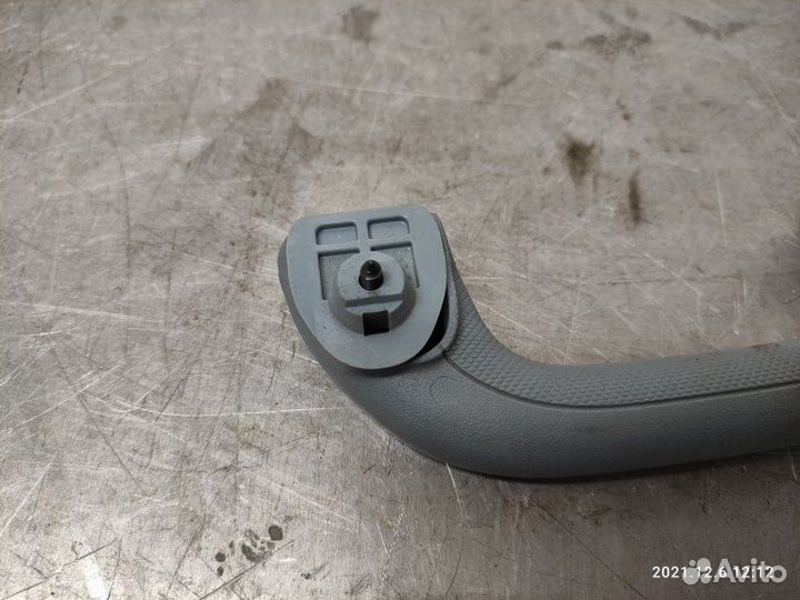 Ручка потолочная Kia Ceed G4FC 2009