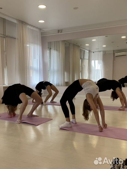 Тренер по фигурному катанию