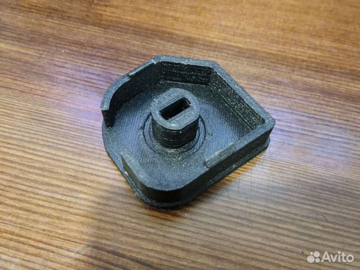 Заглушка под пружину шторки багажника lacetti