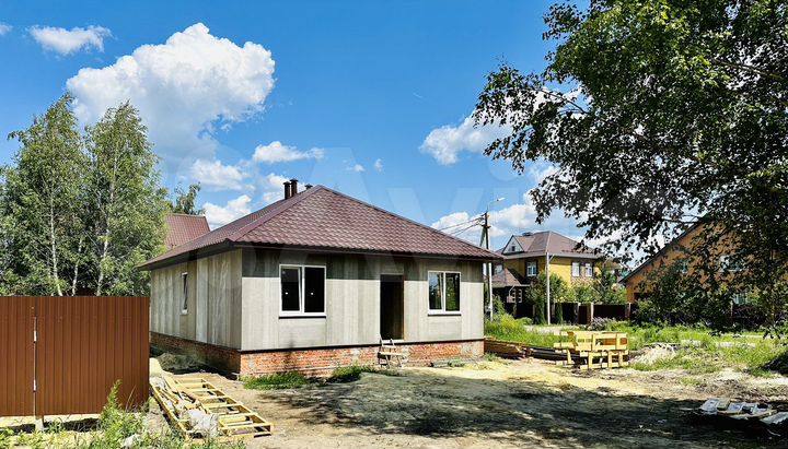 Коттедж 95 м² на участке 10 сот.