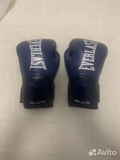 Боксерские перчатки everlast 14oz
