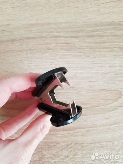 Канцелярский антистеплер