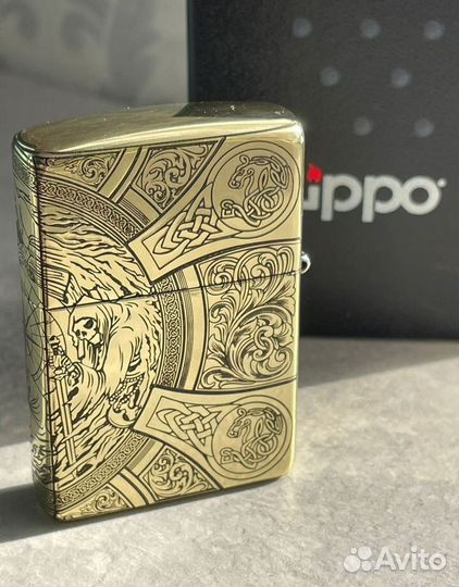 Зажигалка zippo с грави-ой 4 всадника Апокалипсиса