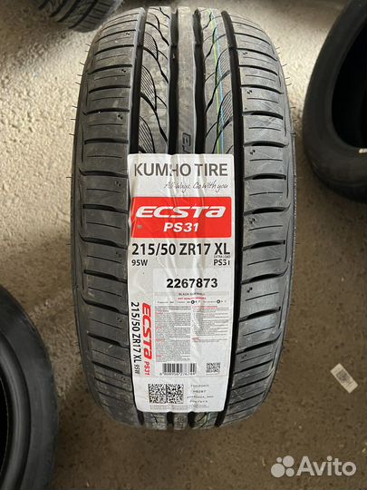 Kumho Ecsta HS52 215/50 R17