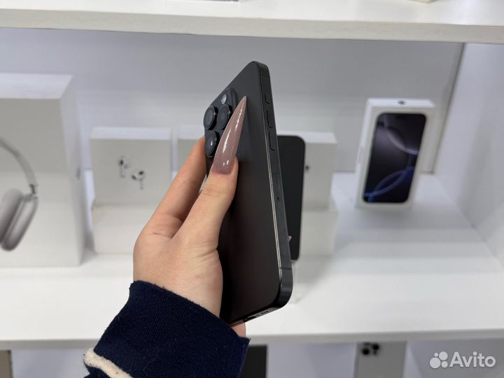 iPhone 15 Pro, 128 ГБ