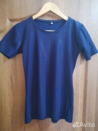 Футболка переливается импортная. 44-46р