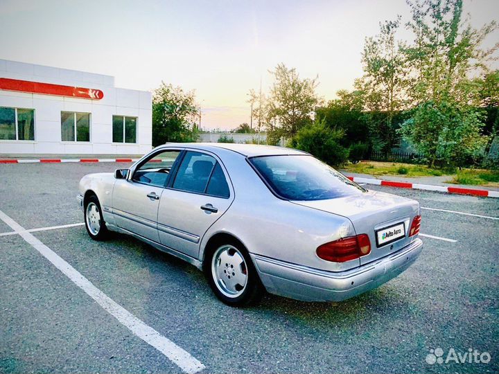 Mercedes-Benz E-класс 2.0 МТ, 1998, 370 501 км