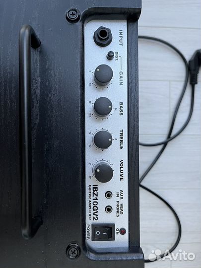 Комбосусилитель ibanez IBZ10GV2