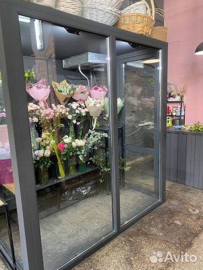 Холодильная камера для цветов