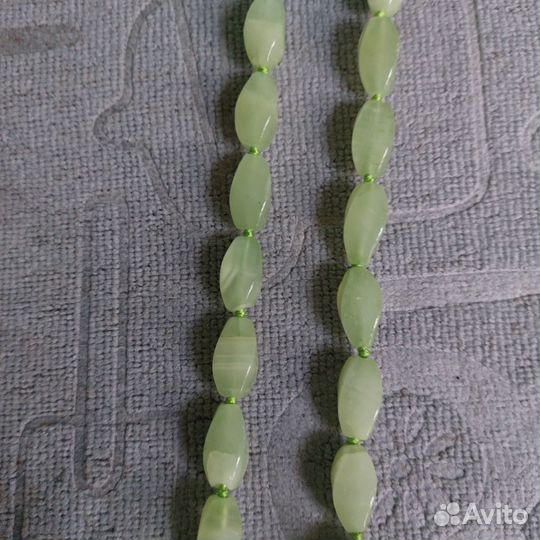 Бусы из натуральных камней