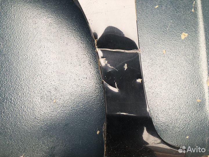 Крыло переднее