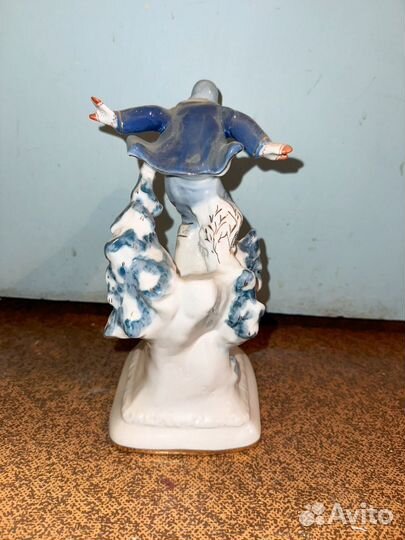 Статуэтка гжельский форфор