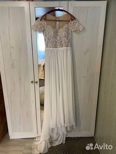 Свадебные платья