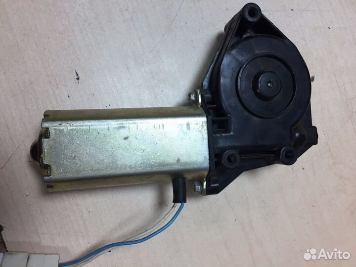 Моторчик стеклоподъемника ваз 2110