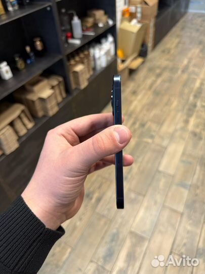 iPhone 15 Pro, 256 ГБ