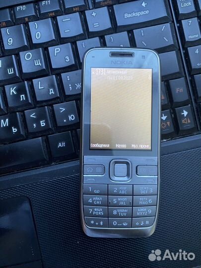 Телефон Nokia e52