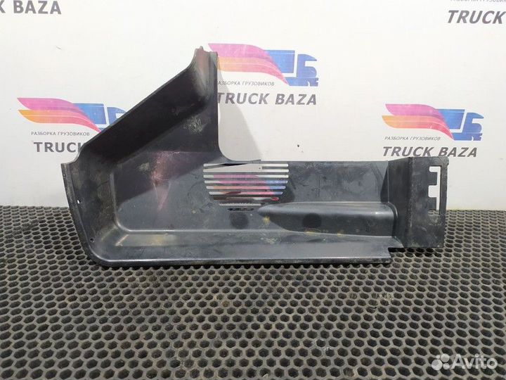 Накладка трапеции стеклоочистителей Volvo FM