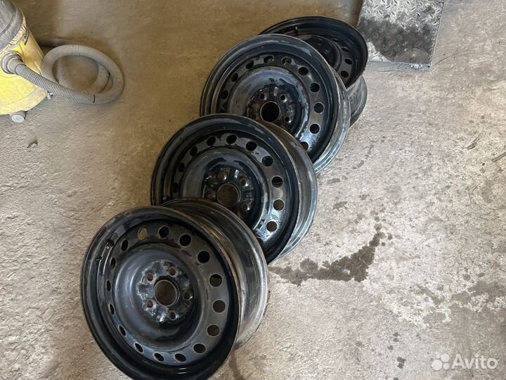 Диск штампованный r16 Toyota