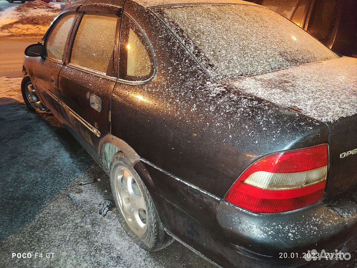 Задние фонари на Opel Vectra B