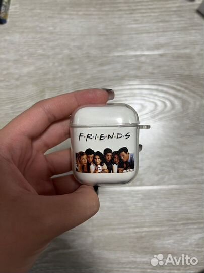 Air Pods 2 with Wireless Charging Case