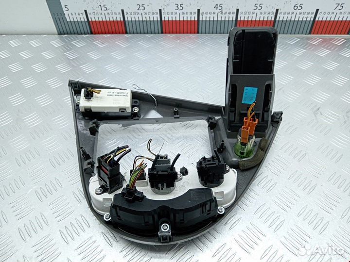 Часы Ford Focus 1