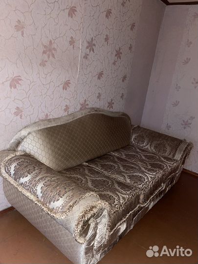 Диван и кресло