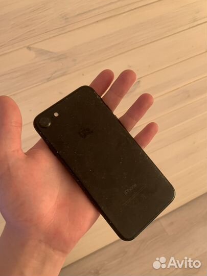 iPhone 7, 32 ГБ