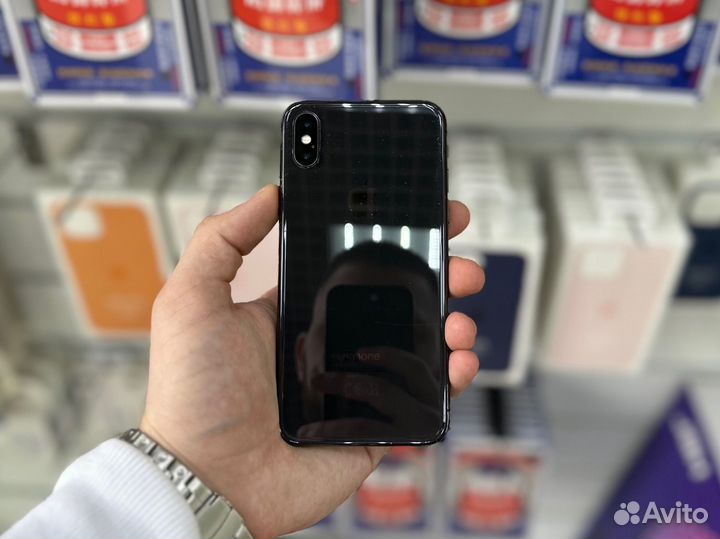 iPhone X, 64 ГБ