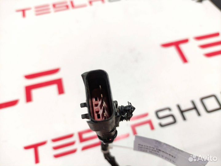 Разъем (фишка) проводки Tesla Model S 2015
