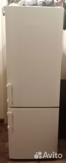 Холодильник liebherr